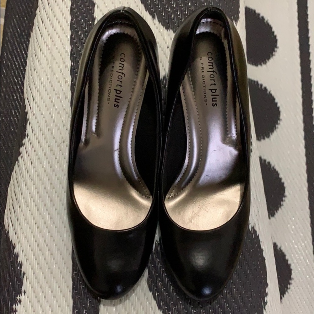 BOGO Comfort Plus by Predictions Black Heels
